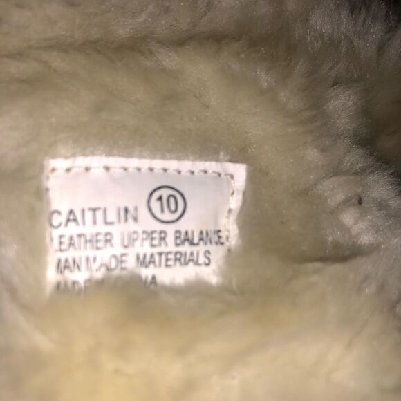 Light pink furry boots - Picture 8 of 9